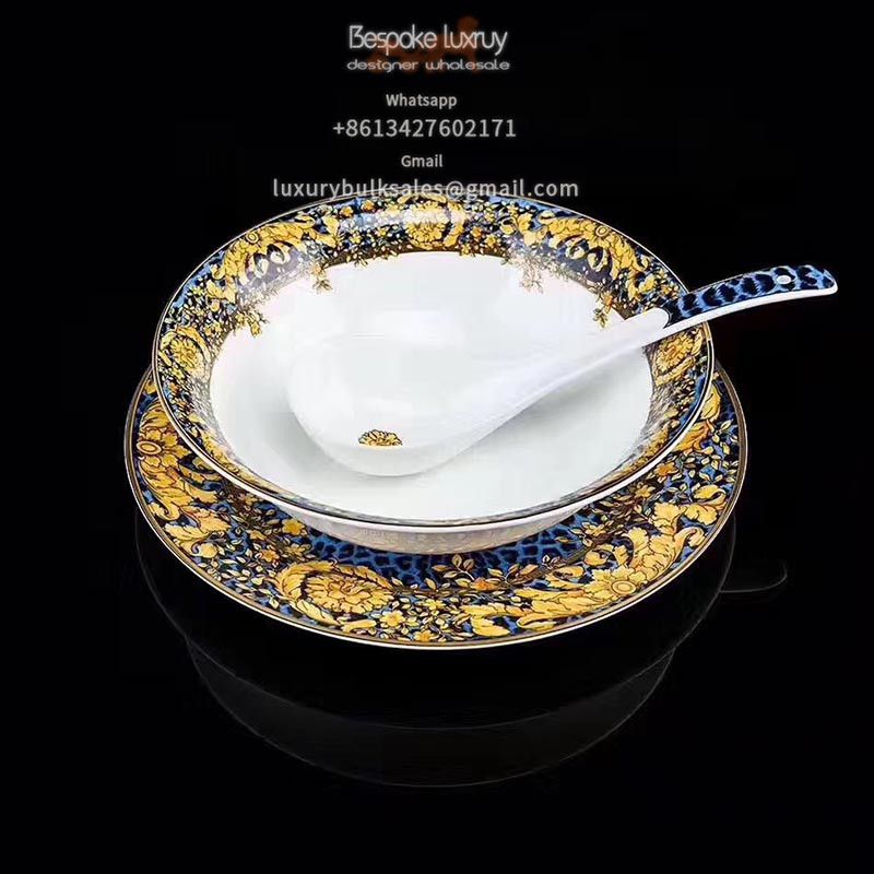 Versace dinnerware p32